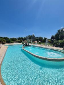 Campings Camping de l Orangerie de Lanniron Mobilhome Esprit Zen R26 : photos des chambres