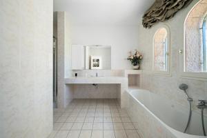 Villas Provencal Estate with Pool : Villa avec Piscine Privée