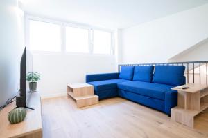 Modern Flat Metro CityLife-MICO-Self Check-in-AC