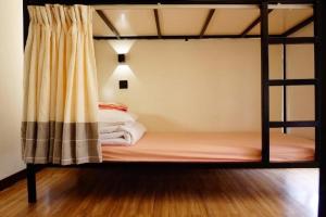 Dengba International Youth Hostel - Shenzhen Futian Convention and Exhibition Center Branch - 2hvězdičkové hotely ve městě Šen-čen