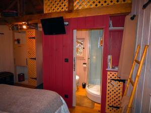 B&B / Chambres d'hotes Gite Chambre d'hotes insolite dans un pigeonnier a 5 minutes de Marciac Gers : photos des chambres