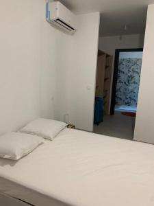 Charmante villa neuve au bord de la plage