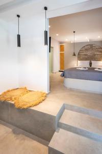 Luxury studio Thomas & Irini