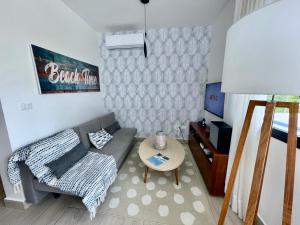 Luxury Apt with Private Jacuzzi & Pool Near Beach