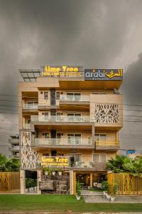 Lime Tree Hotel - Near Medanta Hospital