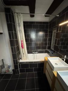 Appartement T3 en cœur historique Idéal pro et tourisme