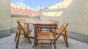 Rooftop Serenity Apartments