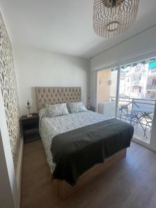 Marina Bajondillo Renoved wifi 20 meters from the beach