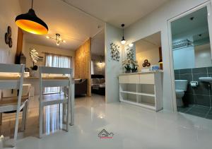 Puerto Princesa Resort-style Condo with FREE Pool, Parking & Gym - B2 2Flourite
