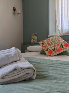 Hotels Hotel Les Chambres de L-Opaline : photos des chambres