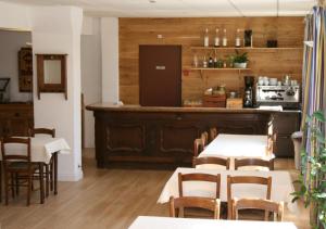 Hotels Le Chastellan Twin roomChambre Twin : photos des chambres
