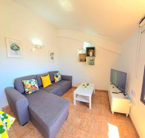 Apartment Lidia 2 front line beach, one bed