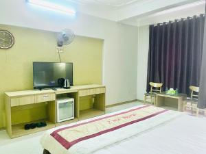 Hotel Hoà Bình Riverside Văn Phú