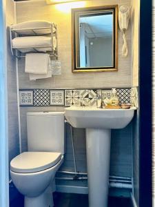Hotels Hotel Paul Riquet : photos des chambres