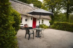Longford Holiday Kitty Kiernans Self Catering Thatch Cottage