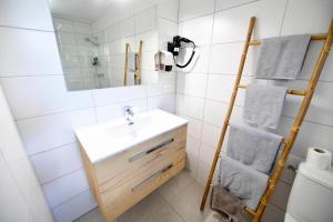 Hotels Le Mas Des Aigras - Hotel & Restaurant de Charme en Provence : photos des chambres