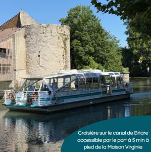 La maison Virginie appartements de 1 à 5 pers cosy central parking gratuit linge fibre proximité port lac canal piscine