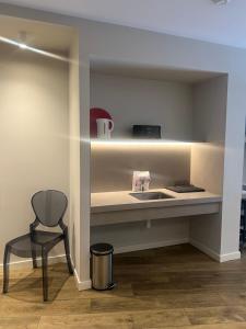 Queen Studio - Disability Access room in Aparthotel Conseller