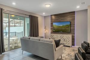 5 Bedrooms45 Bathroomswindsor Island1330Lt