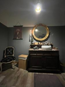 B&B / Chambres d'hotes Le Grand Faubourg les Gites Ecurie et La Faiencerie : photos des chambres
