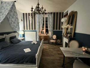 B&B / Chambres d'hotes Le Grand Faubourg les Gites Ecurie et La Faiencerie : photos des chambres