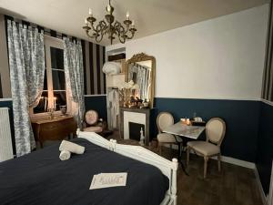 B&B / Chambres d'hotes Le Grand Faubourg les Gites Ecurie et La Faiencerie : photos des chambres