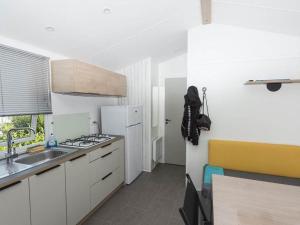 Campings Camping les Rives de Vilaine - proche Barrage d-Arzal - Calme et Nature : photos des chambres