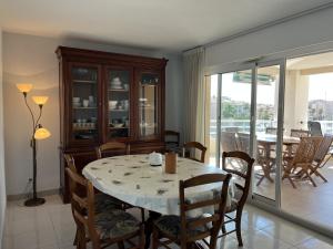 Une des plus belles vue de Port Frejus,Le MIRAMAR,