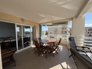 Appartements Une des plus belles vue de Port Frejus,Le MIRAMAR, : photos des chambres