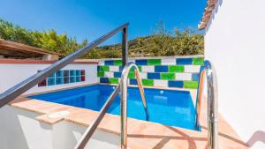 La Fresneda Cortes de la Frontera by Ruralidays