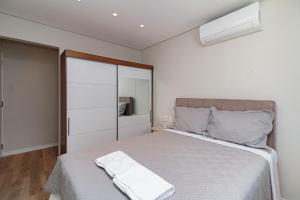 2 suítes + churrasqueira com vista para araucárias