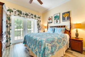 7 Mi to Disney World Condo with 2 Balconies and Pools