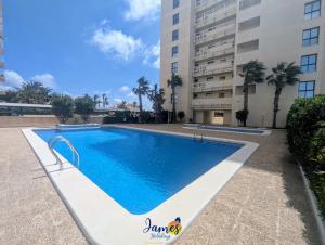 Cozy Beachside 2BR Retreat TV23