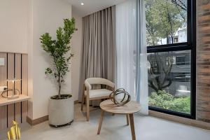 Solei Loft 202 - Chic Studio with AC