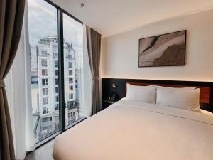 The Signature Hotel Saigon