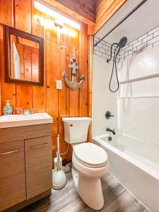 New renovated bathroom & new roof - Lake Huron 4