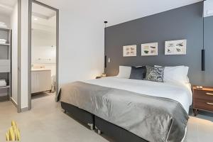 Provenza Life 703 - Securebright aptpriv balcony