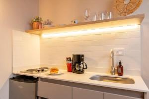 Modern Cozy Apt - Laureles -AC - Fast WiFi