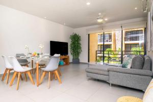 Peaceful Retreat with Pool Gym & Garden Lounge