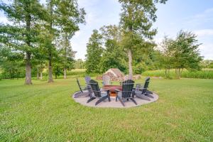Rest and Relax Tennessee Home with Patio and Fire Pit