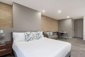 Class 48 Apt. 2301 - Luces de ciudadLoftBalcón priv