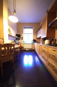 Cozy Room in Homestay 10 Min to Central Station