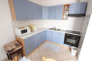 Three-Bedroom Apartment in Crikvenica XII