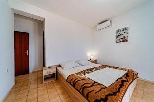 Apartments by the sea Cove Pjestata, Peljesac - 10236