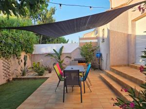 Maison Bleu Lavandin GRAU DAGDE