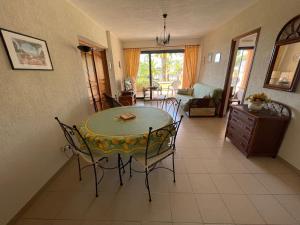 Appartement vue mer et piscine