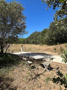 Maisons de vacances Authentique mas provencal avec piscine : photos des chambres