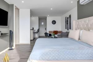 Class 48 Apt. 2202 - Apt luminosoBalcónAC