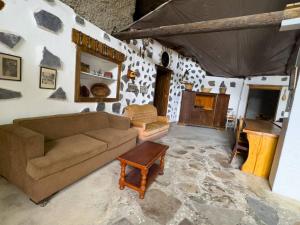 Finca Olaya Rural Charm with Panoramic Views in Arico, Tenerife