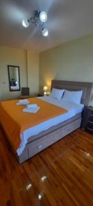 Three bedrooms family apartment with sea view Sveti Stefan